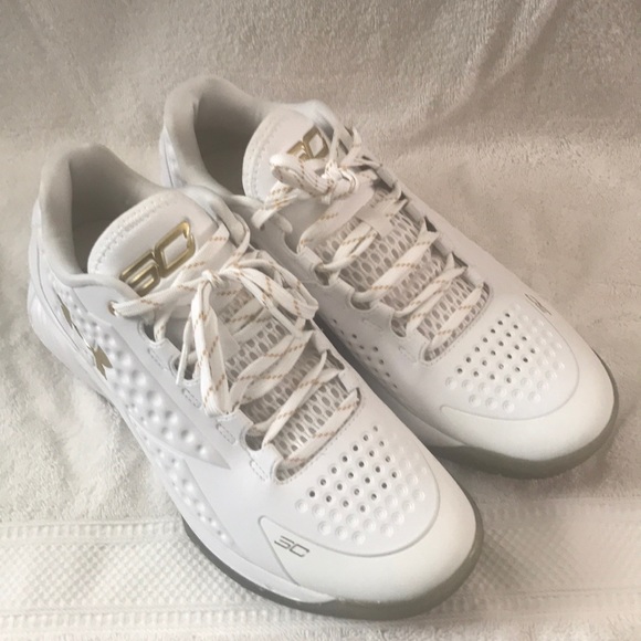 Under Armour Curry 1 Low “MVP” Dead Stock
